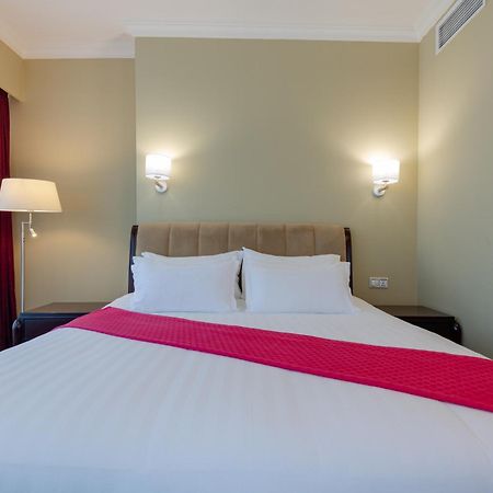 Hotel Aisi Batumi Bagian luar foto