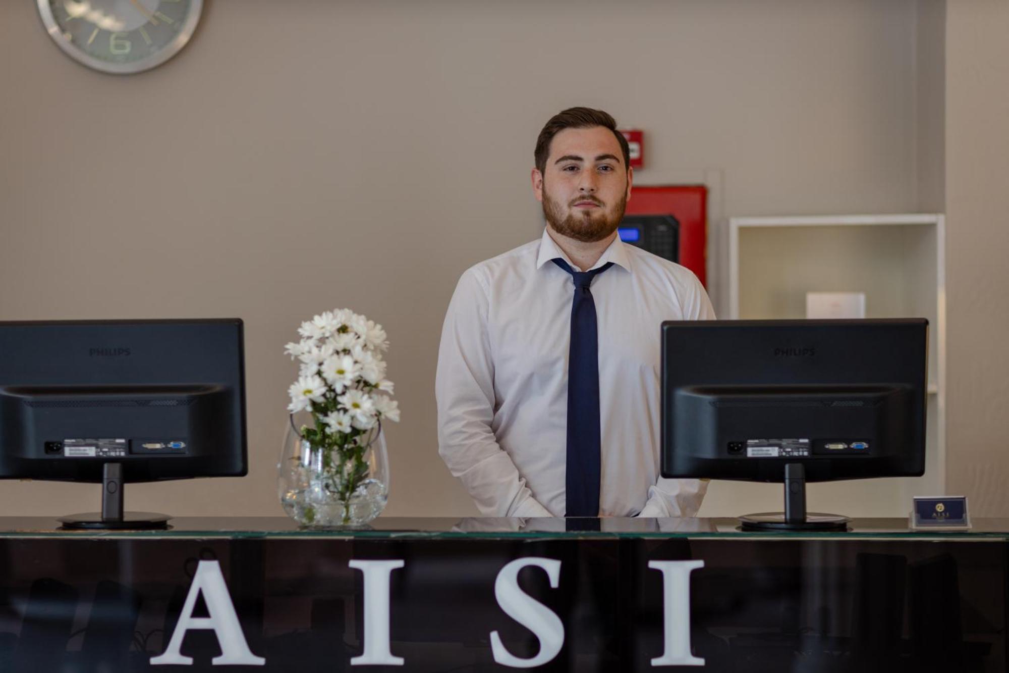 Hotel Aisi Batumi Bagian luar foto