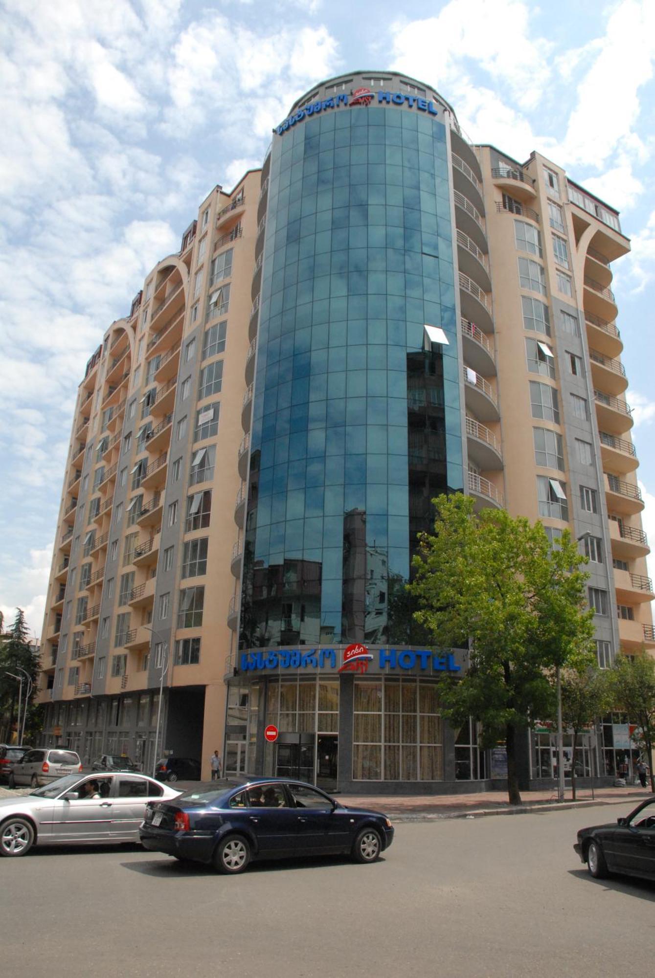 Hotel Aisi Batumi Bagian luar foto